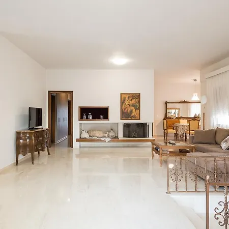 Katrin Ялиссос