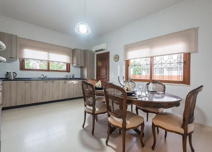 Katrin イアリソス